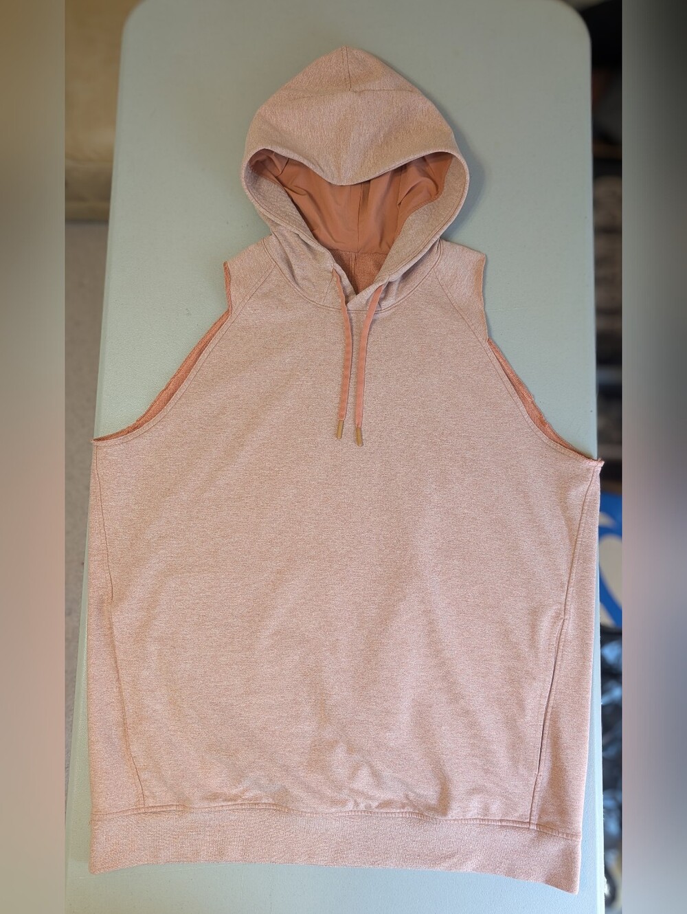 Lululemon men's XL sleeveless hoodie